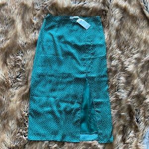 XS Abercrombie & Fitch Green Polka Dot Midi Skirt